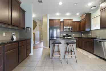 5 BR in Georgetown
