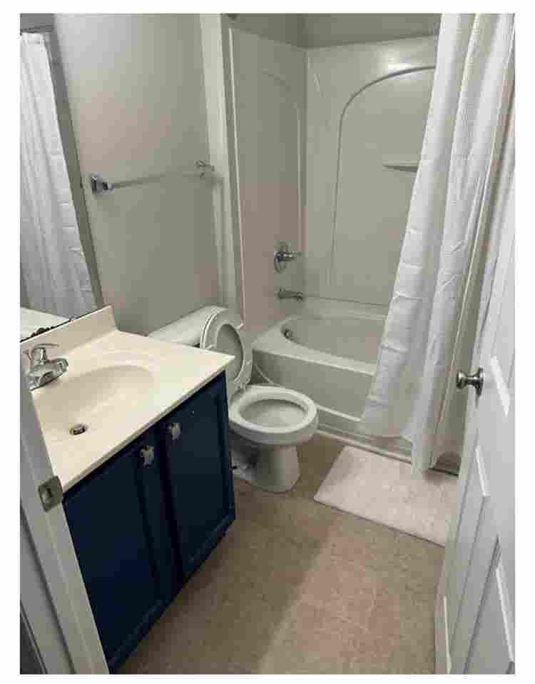 Room available in Bedford area!