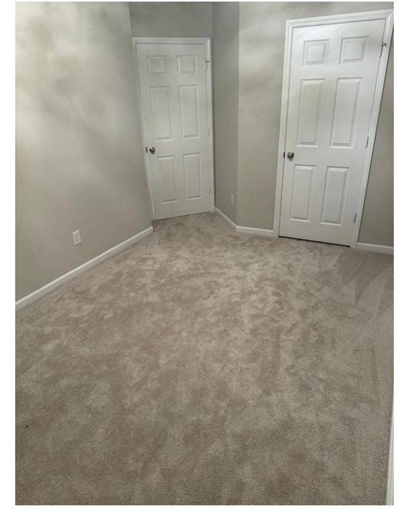 Room available in Bedford area!