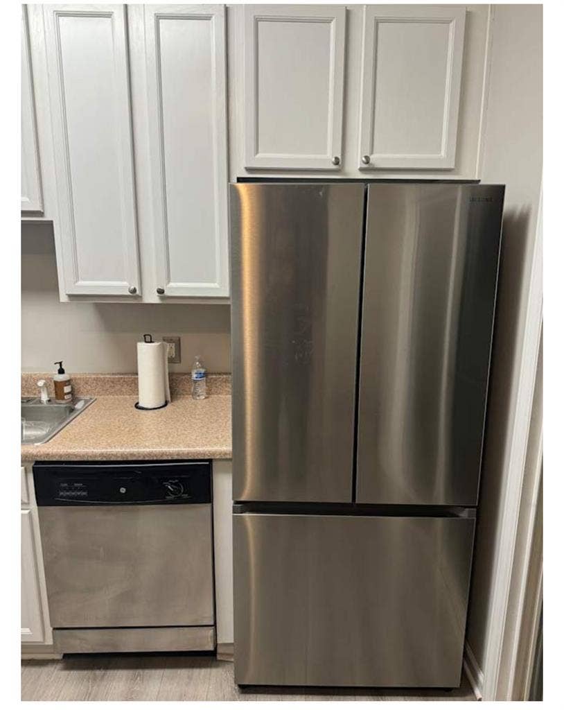 Room available in Bedford area!