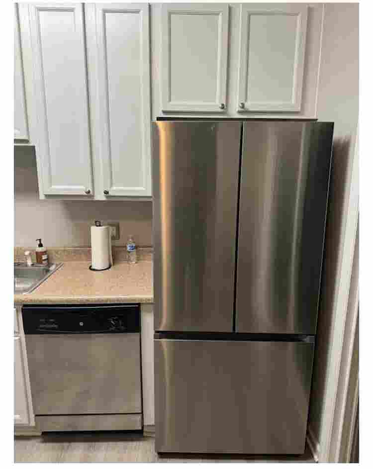 Room available in Bedford area!