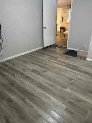Large room in 4 bedroom house