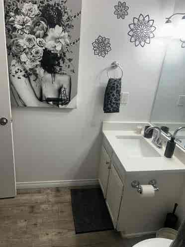 Large room in 4 bedroom house