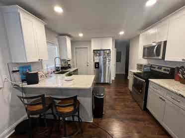 Seeking responsible roommate