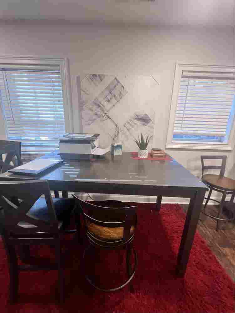 Seeking responsible roommate