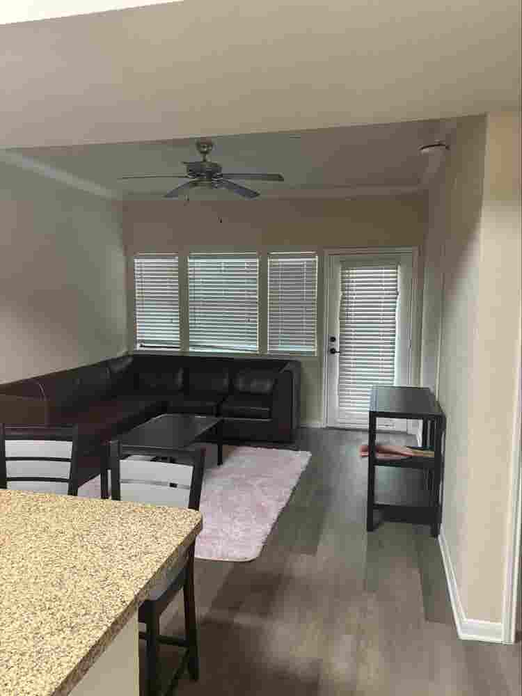 Am renting out a room