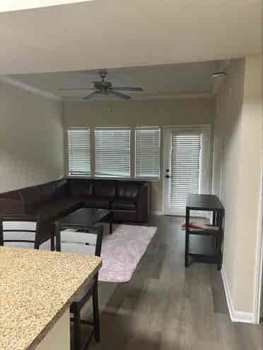 Am renting out a room