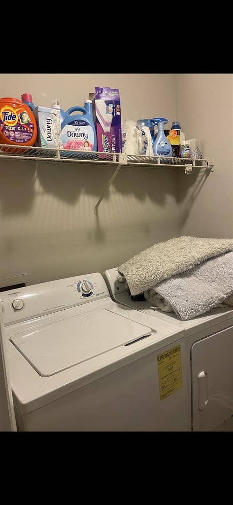 Share 2 Bdrm. In Charleston!