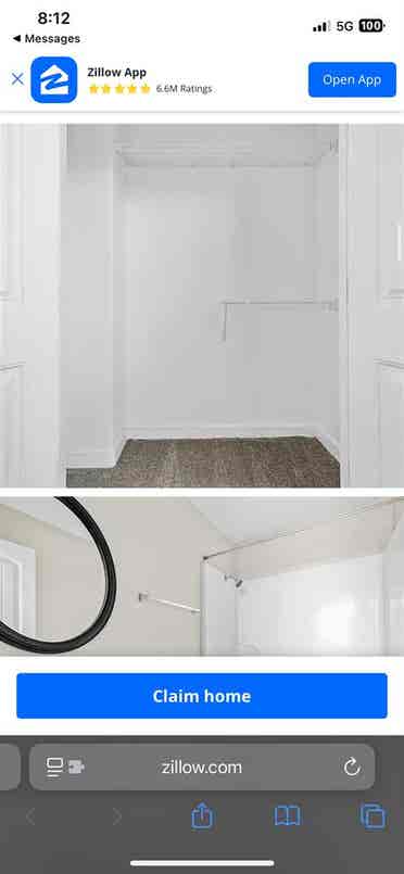 Private room & bathroom in townhome