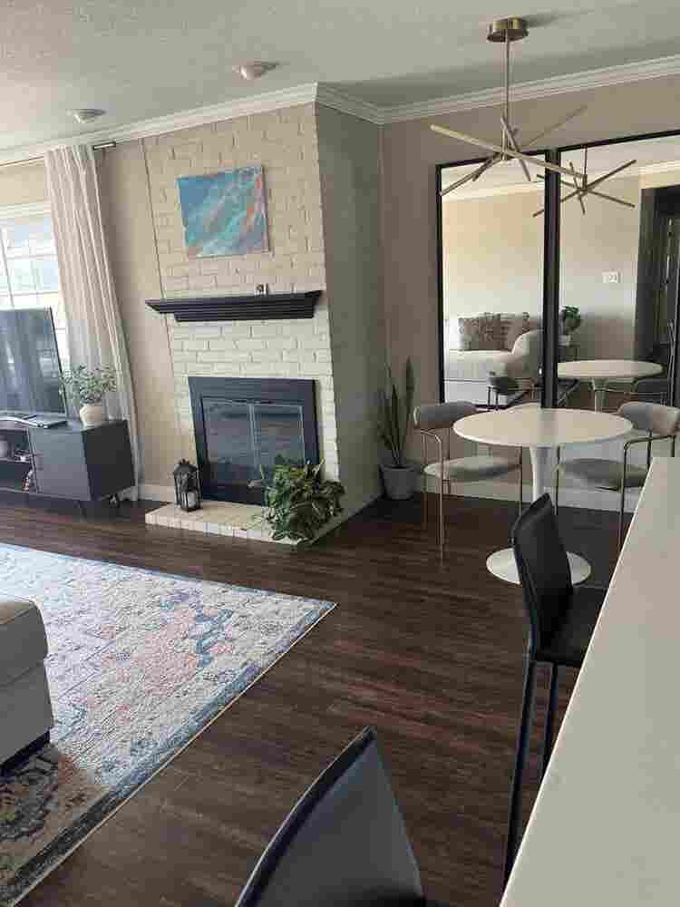 Room for rent in cozy house