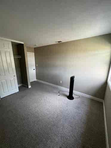 Room for rent in cozy house