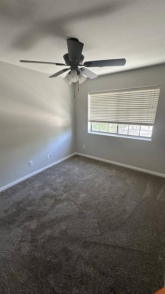 Townhouse room for rent!