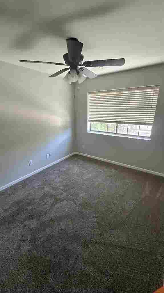Townhouse room for rent!