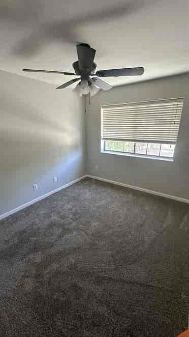 Townhouse room for rent!