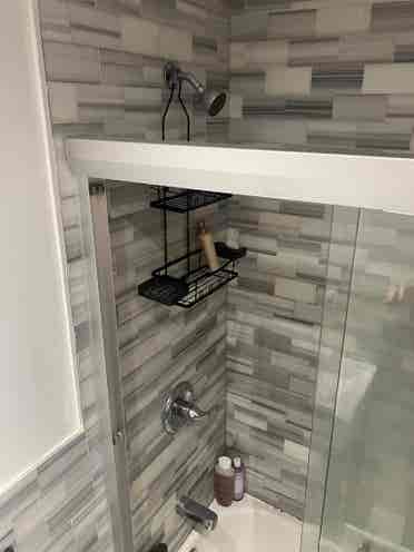Room in nice apt near Central P W/D