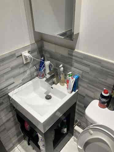 Room in nice apt near Central P W/D