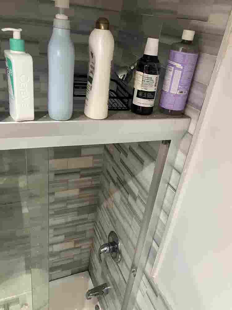 Room in nice apt near Central P W/D