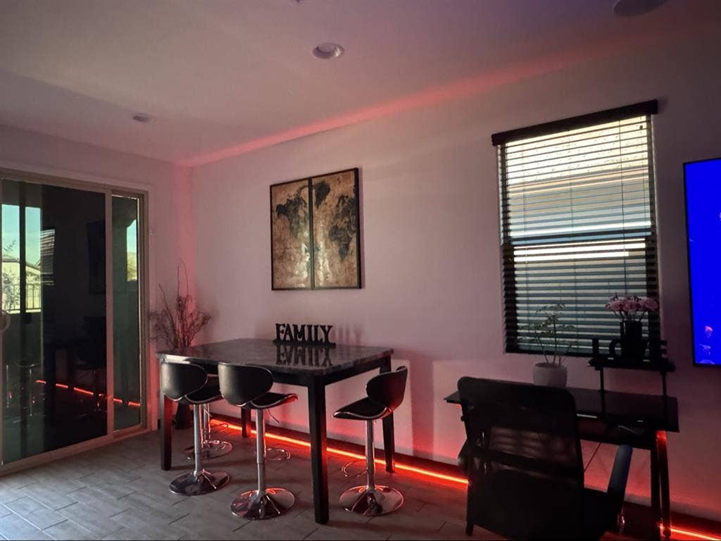 Room for rent/ Female only!