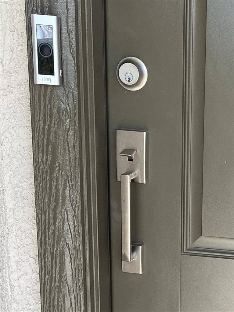 Room for rent/ Female only!