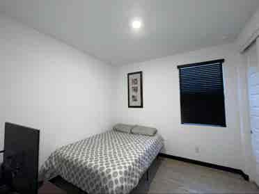 Looking for female renter