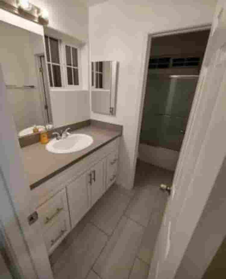 Looking for a responsible roommate