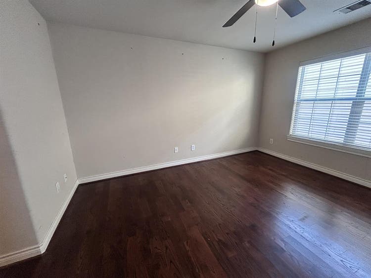Female Roommate Wanted