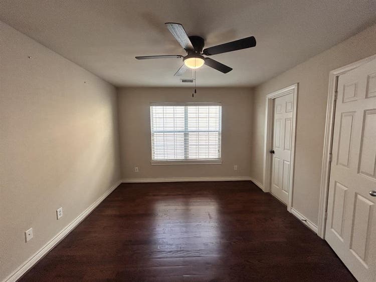 Female Roommate Wanted