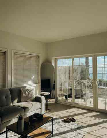 Oceanside room for rent in !