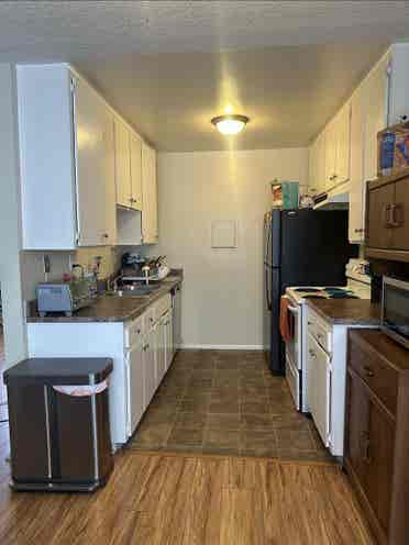 Room for rent August 1