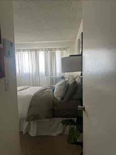 Room for rent August 1