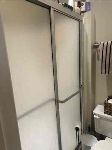 Room for rent August 1