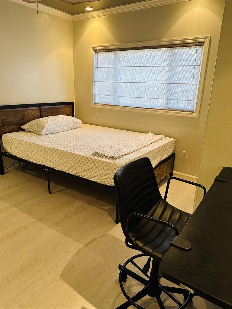 Spacious Room for Rent in  San Jose