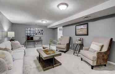 Looking for roommate in Crystal,MN