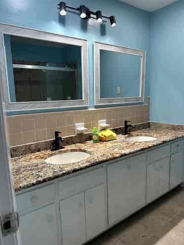 🏡 Luxury Furnished Rooms