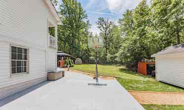 Entire home or rooms available
