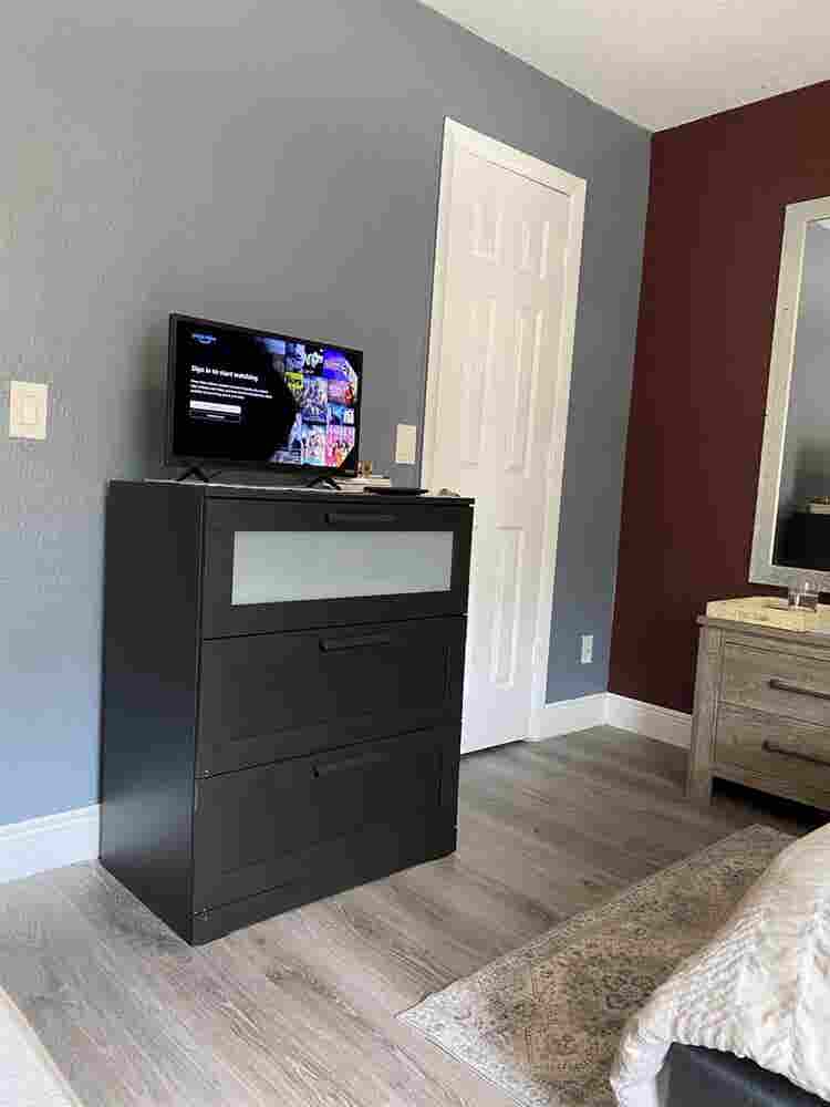 Furnished Room / 
in great location