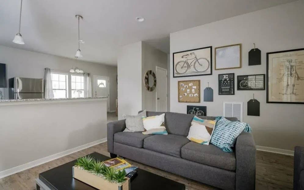 The Heights – Howdy Floorplan ()