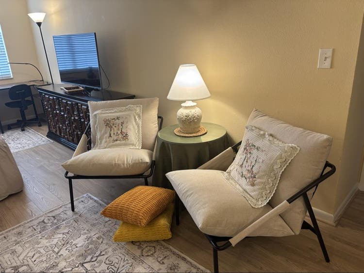 Furnished Suite for Rent!!