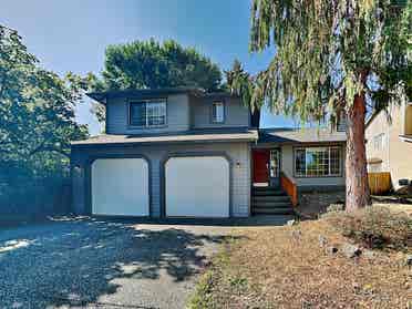Spacious Home, Stylish Finish