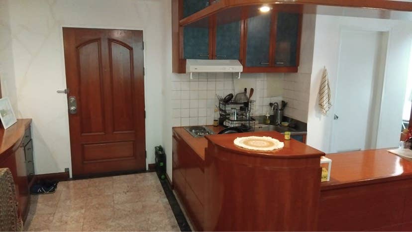 Looking for roommate in Asok