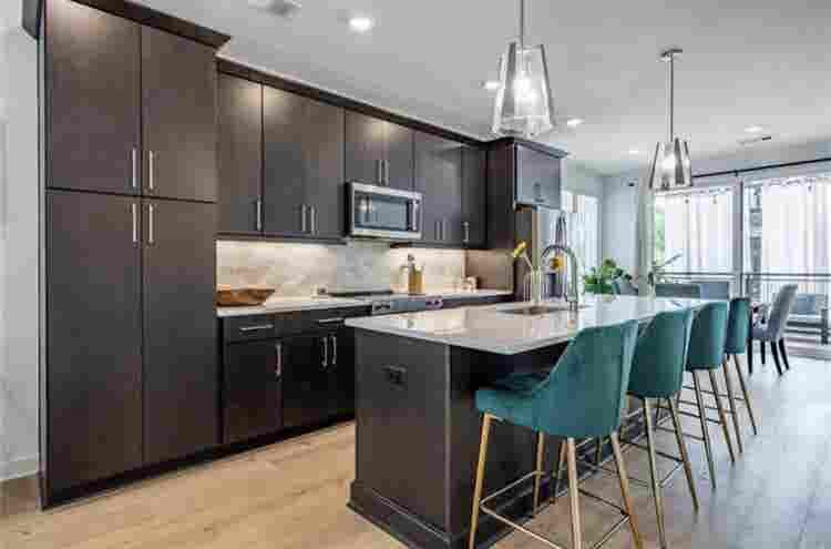 Bottom floor Grant Park condo