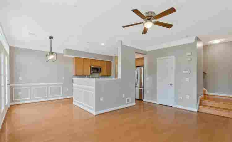 Two Bedrooms in Herndon,Va
