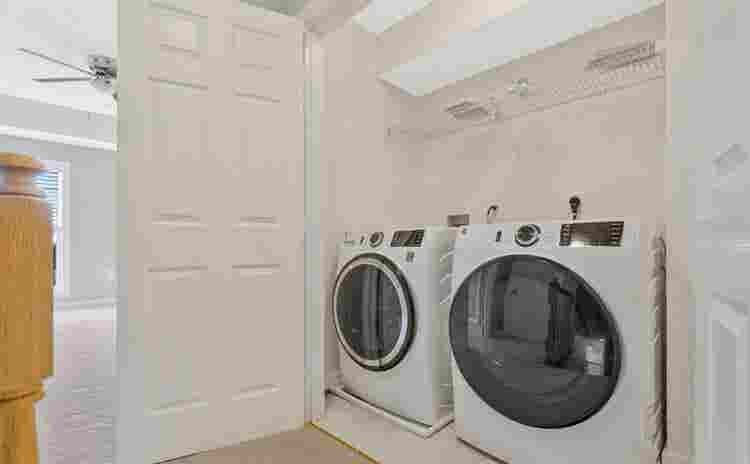Two Bedrooms in Herndon,Va