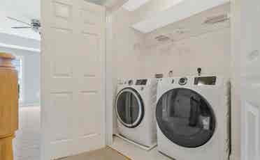 Two Bedrooms in Herndon,Va