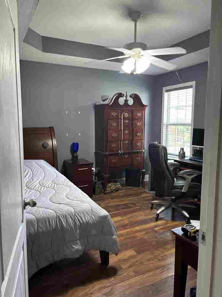 Private bed and bathroom for rent