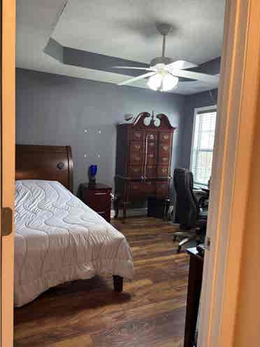 Private bed and bathroom for rent