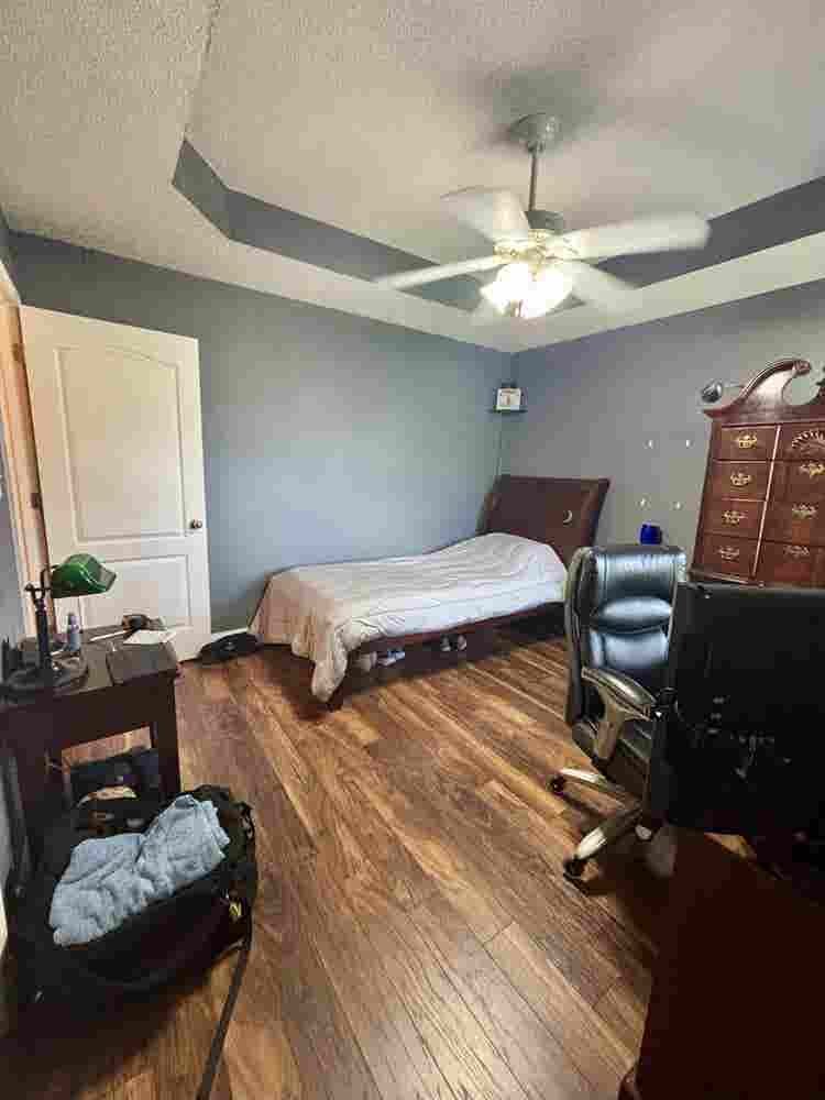 Private bed and bathroom for rent