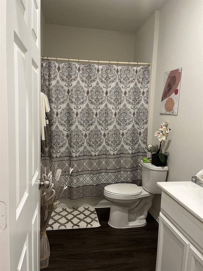 New Listing in Katy Crossing