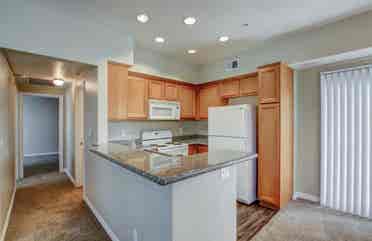 Room in apartment for rent