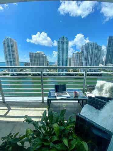 BEAUTIFUL FURNISHED,WATER VIEWS